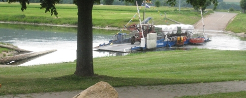 image015